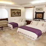 Alacati Antik Hotel