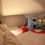 Alacati Antik Szálloda *