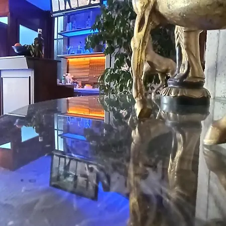 Alacati Antik Ξενοδοχείο *