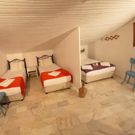 Otel Alacati Antik *