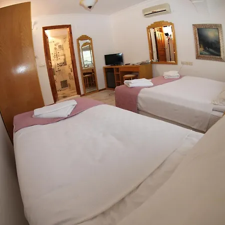 Otel Alacati Antik Çeşme