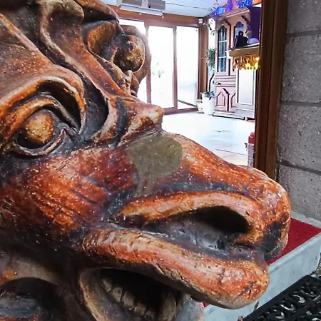 Otel Alacati Antik Çeşme