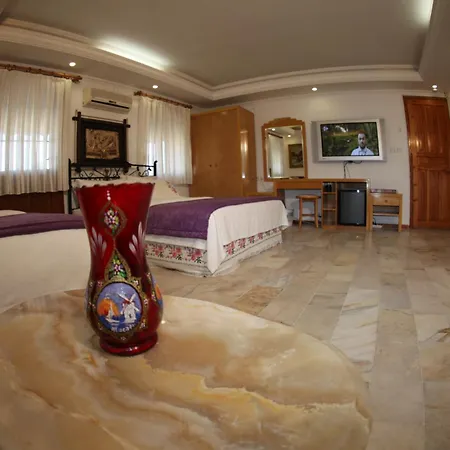 Otel Alacati Antik *