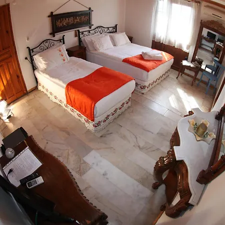 Otel Alacati Antik *