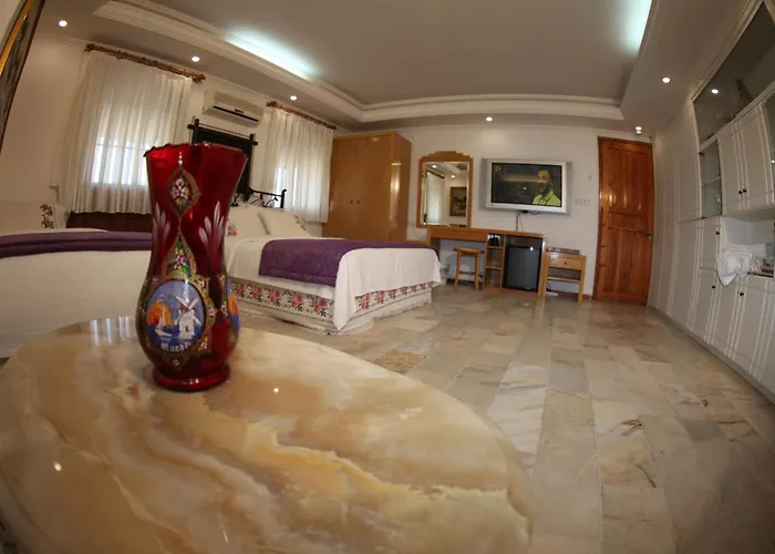 Alacati Antik Çeşme